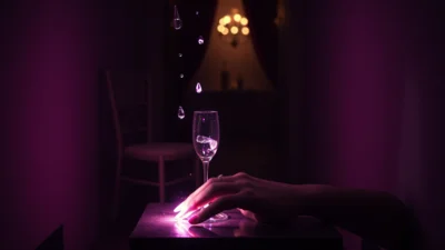 Traum vom Weinen auf einer Hochzeit